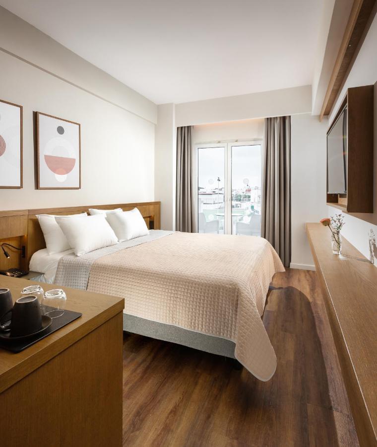 Aparthotel Divine & 4*